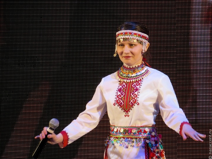 Этно-концерт и конкурс талантов пройдут на фестивале "Друзья в Москве"