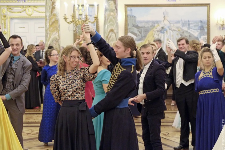 Российские немцы устроили Большой Екатерининский бал 2016 в Царицыно - Национальный акцент