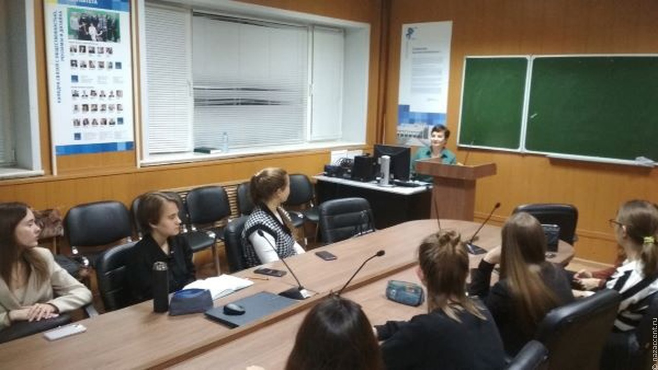 Студенты Школы межэтнической журналистики встретились с руководителем молдавской общины Воронежской области