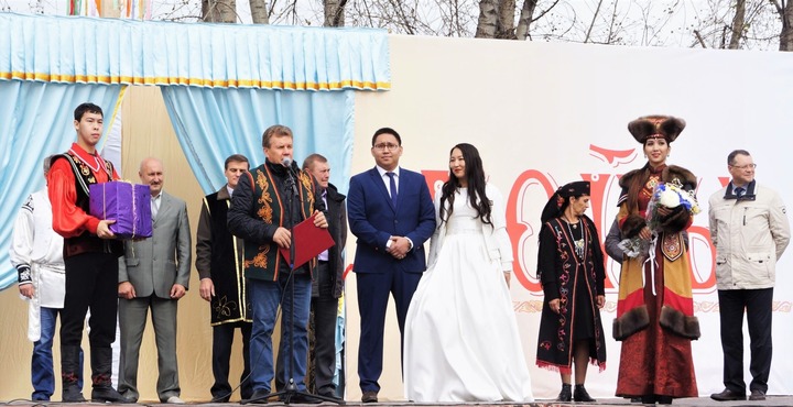 Свадебные игры хакасов стали главной темой "Уртун Тойы"