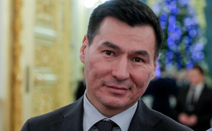 Глава Калмыкии попал в больницу с коронавирусом
