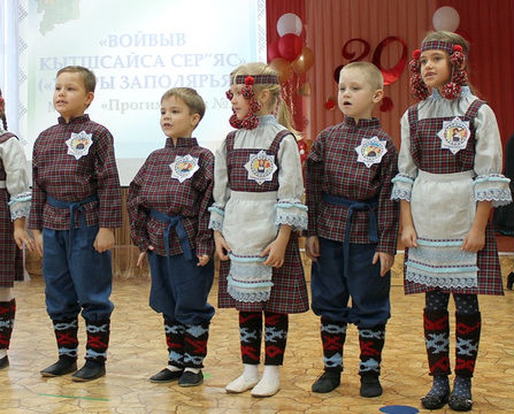 Ремесленники Коми выпустят коллекцию детской этнической одежды