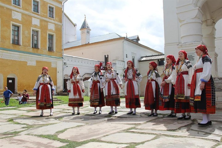 В Ростове состоялся фестиваль музыки и ремесел "Живая старина"