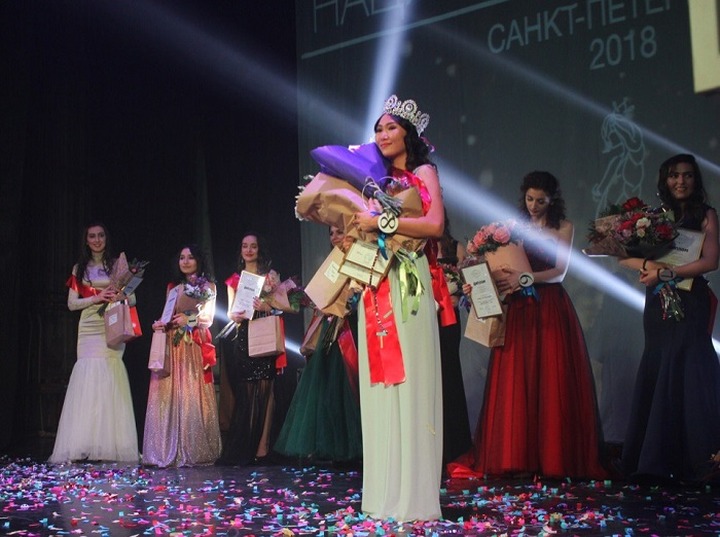 "Национальной красой Петербурга" стала бурятка