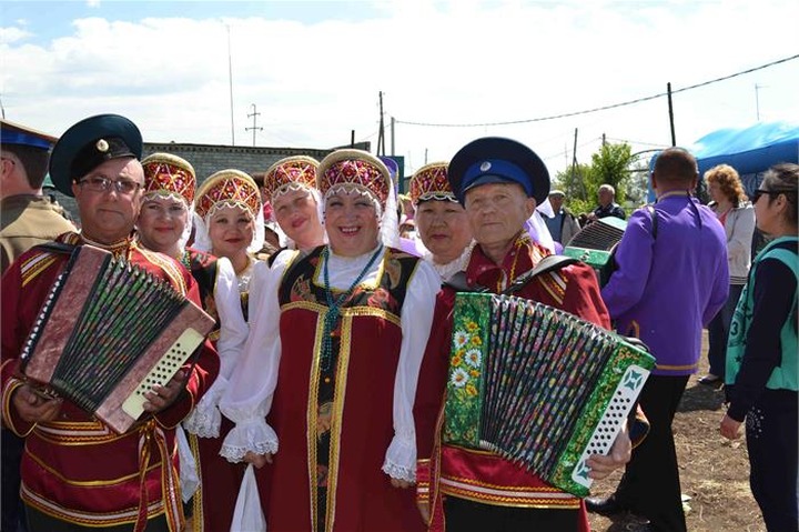 Частушечники и гармонисты возвращаются в Воронеж