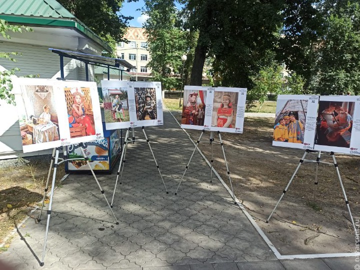Выставка "Дети России" приехала на мордовский праздник "Шумбрат"