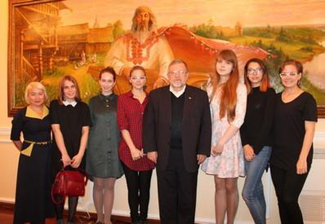 В Йошкар-Оле студенты Школы Межэтнической журналистики встретились с Владимиром Зориным
