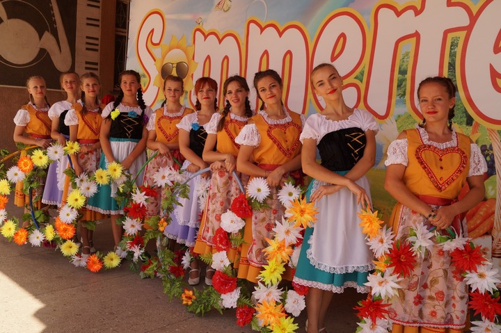 На немецком "Sommerfest" в Алтайском крае прошел конкурс любителей пива