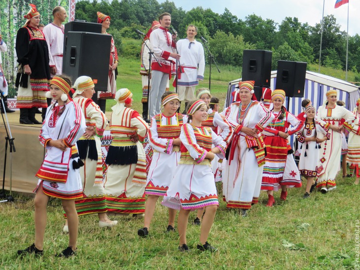 Эрзянский праздник Раськень Озкс в Мордовии - Национальный акцент