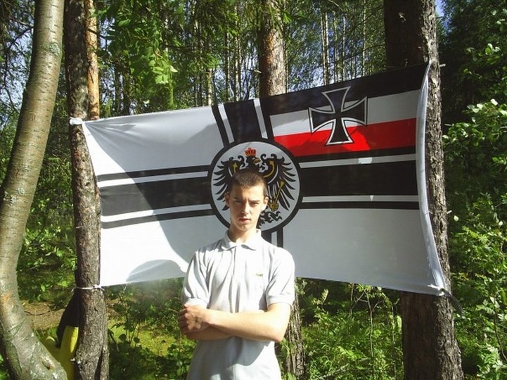 В Санкт-Петербурге арестовали на два месяца лидера неонацистской банды