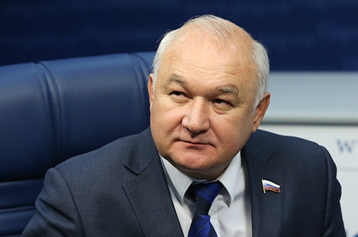 Гильмутдинов призвал законодательно поддержать родные языки народов России