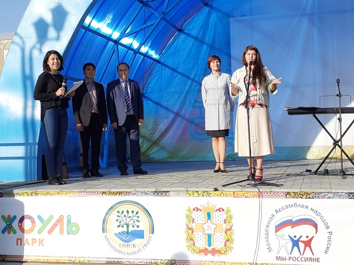 В омском этнопарке фотовыставку народов России дополнят новыми стендами