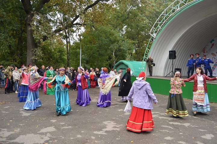 Фестиваль "Казачьи кренделя" прошел в Саратове