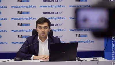 Министр по делам национальностей, массовым коммуникациям и печати Карачаево-Черкесии посетил слушателей ШМЖ
