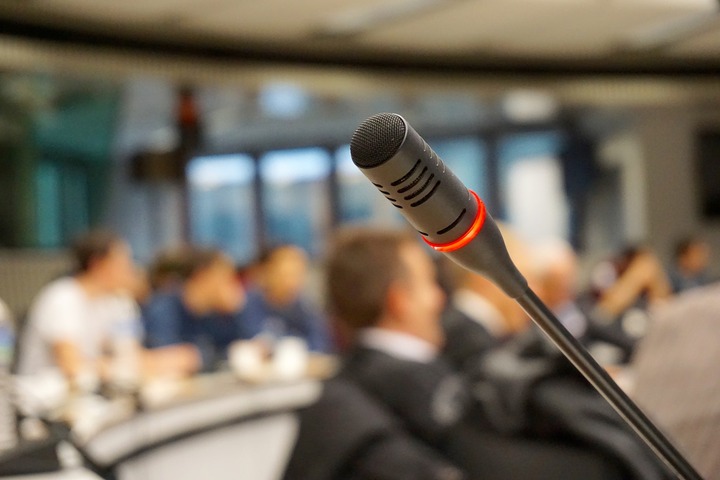 Проблему нехватки знающих коми язык научных работников обсудили в Сыктывкаре