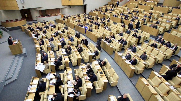 Госдуме предложили разрешить демонстрацию нацистской символики без цели пропаганды