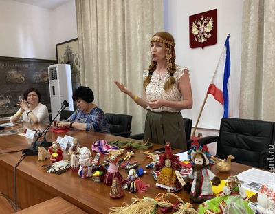 Свадебные традиции народов России и современность обсудили в Крыму