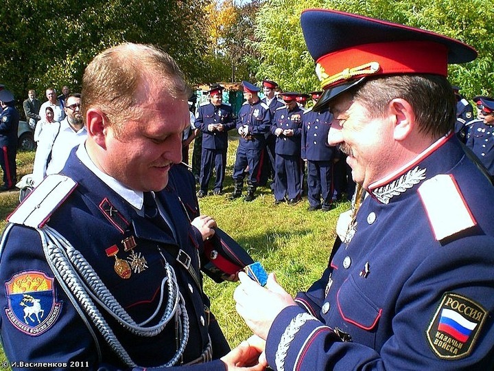 СМИ: В одном из плененных ИГИЛ "российских солдат" опознали казака