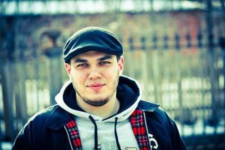 Суд освободил антифашиста Олесинова