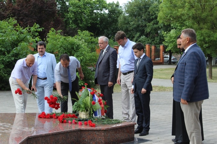 В Крыму почтили память жертв депортации армянского, болгарского и греческого народов