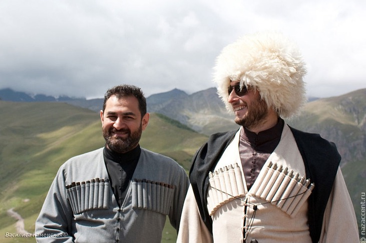 Грузинские наряды - Национальный акцент