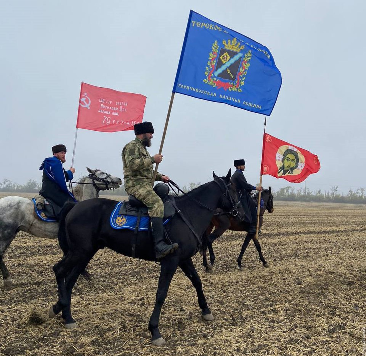 Терские казаки совершили конный переход по Ставропольскому краю