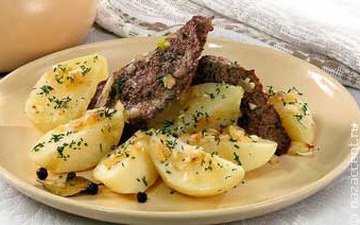 Тушеная конина