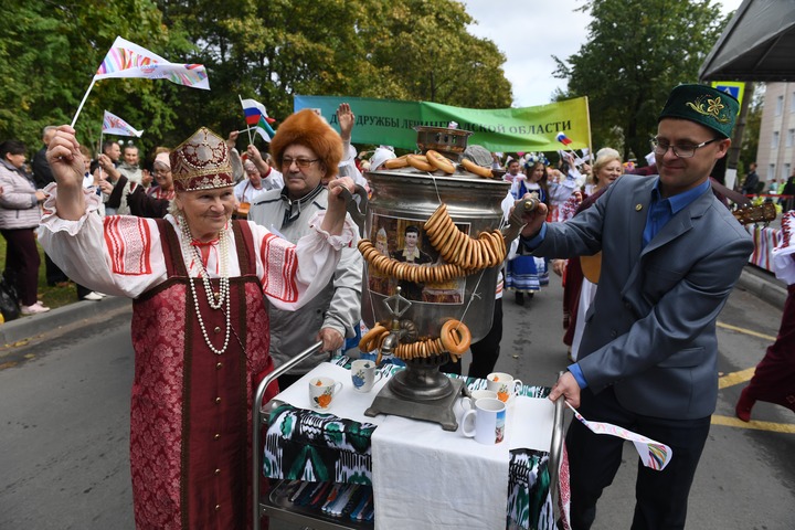 Этнокультурный фестиваль "Россия — созвучие культур" в Ленобласти