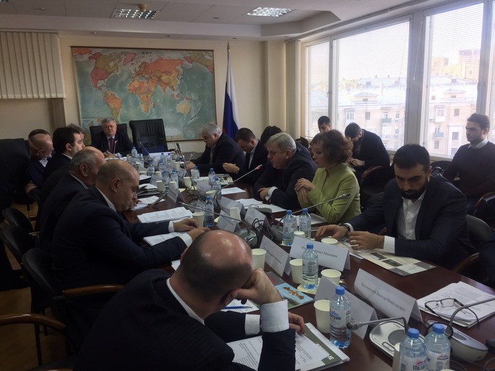 О возможной потере этногеографического суверенитета заявили на заседании в Москве