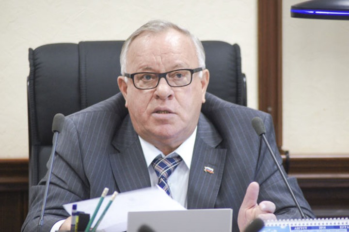 Глава Республики Алтай призвал национальных лидеров "прекратить колоть народ"