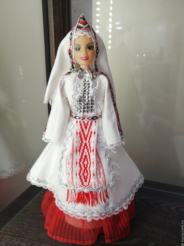 Кукольный мир Мадины Махмутовой - Национальный акцент