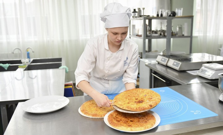 Отборочные соревнования WorldSkills Russia по выпечке осетинских пирогов прошли в Северной Осетии