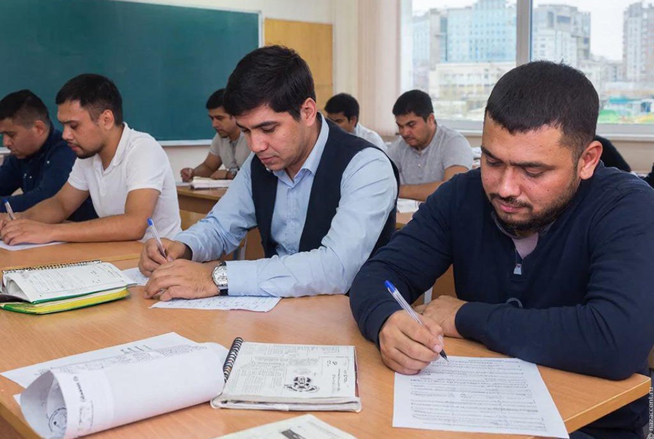 Более трети мигрантов не сдали экзамен по русскому языку с первой попытки