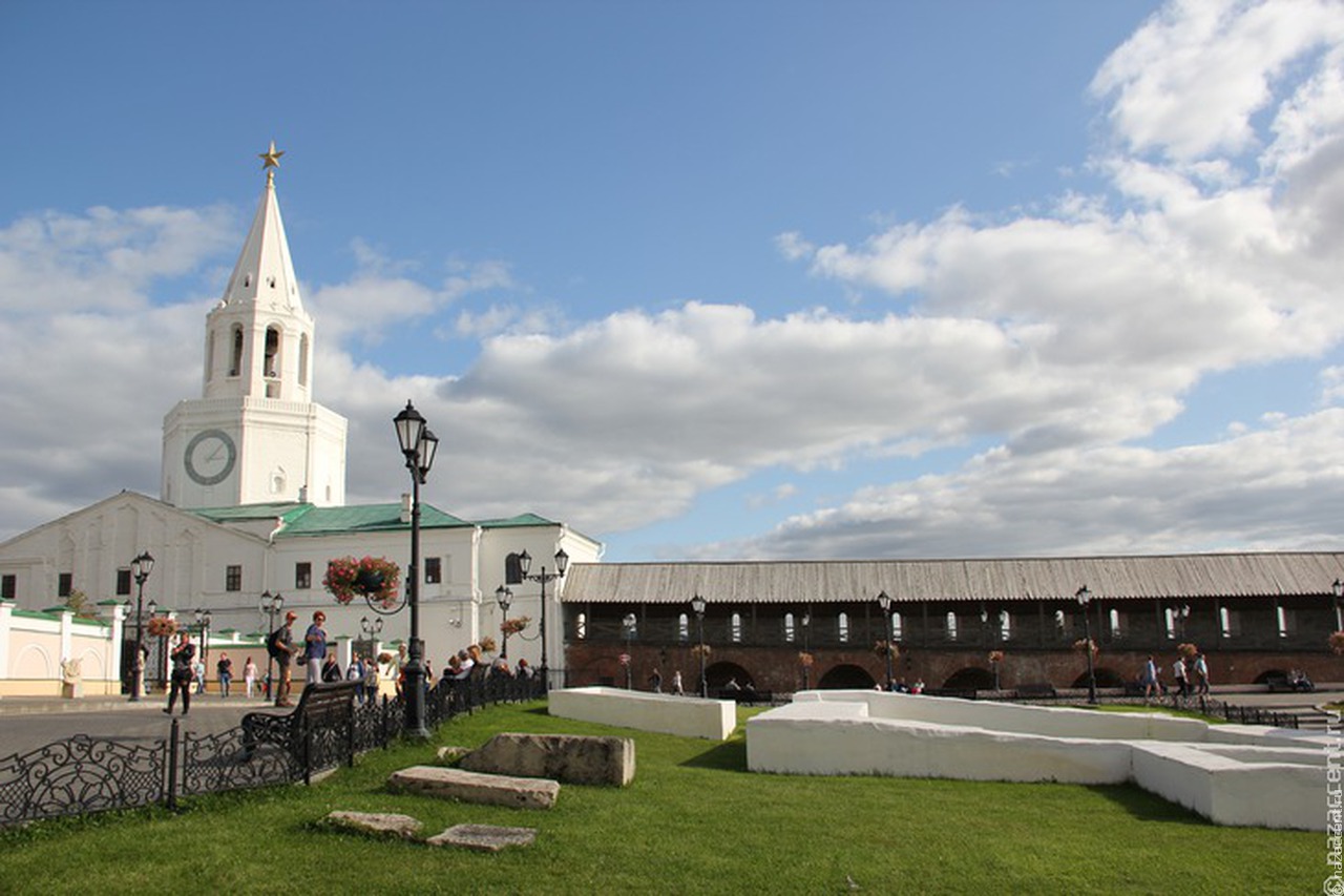 Многотысячный крестный ход провели в Казани в честь воссоздания храма