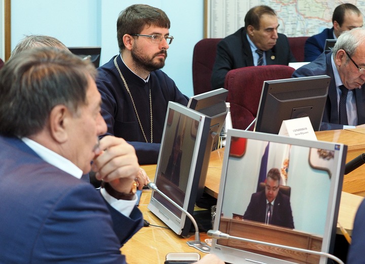 Глава Ставрополья призвал национально-культурные автономии к работе с молодежью