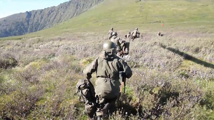 Тувинские староверы научили военных выживать в сибирской тайге