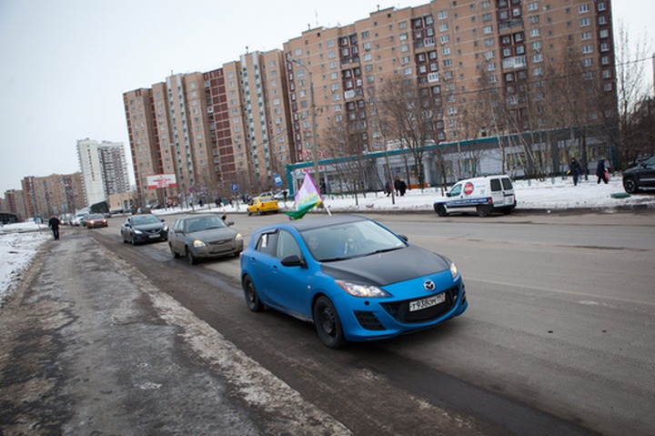 В Новокосино прошел автопробег против стройки гостиницы