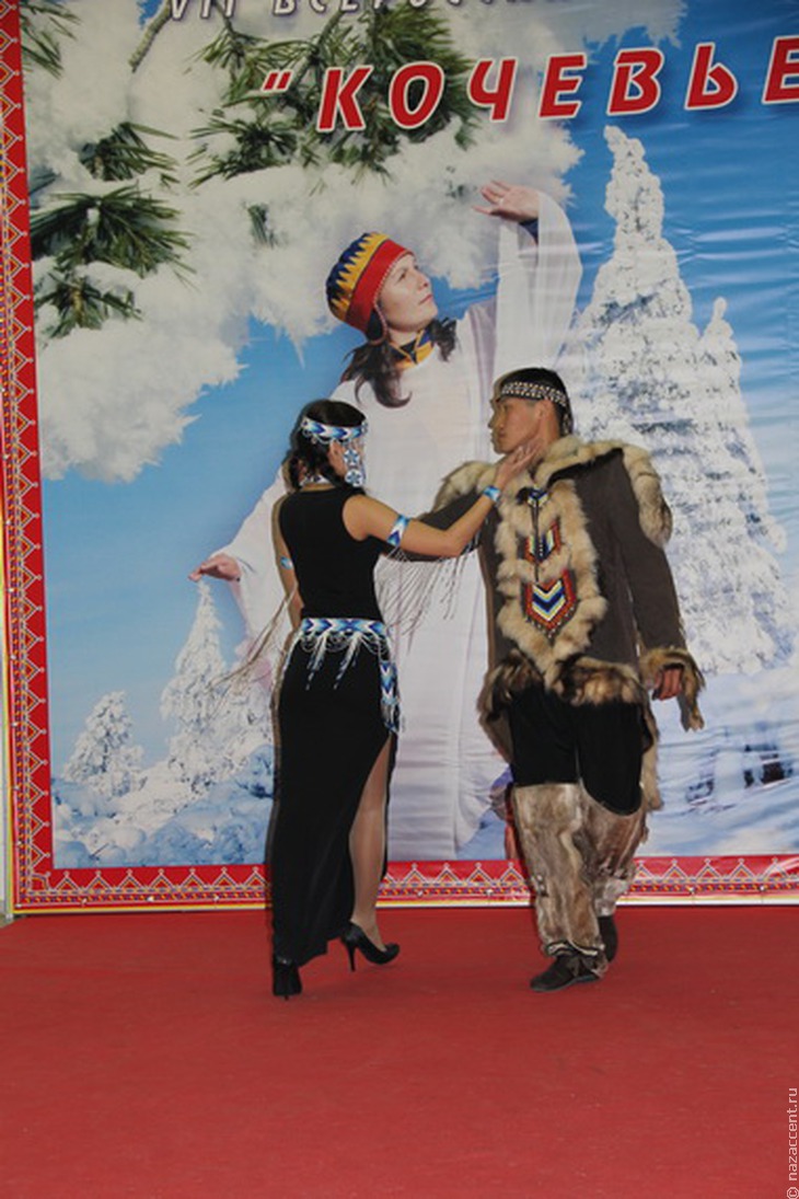 Сокровища Севера-2012: фотографии с выставки национальных костюмов - Национальный акцент