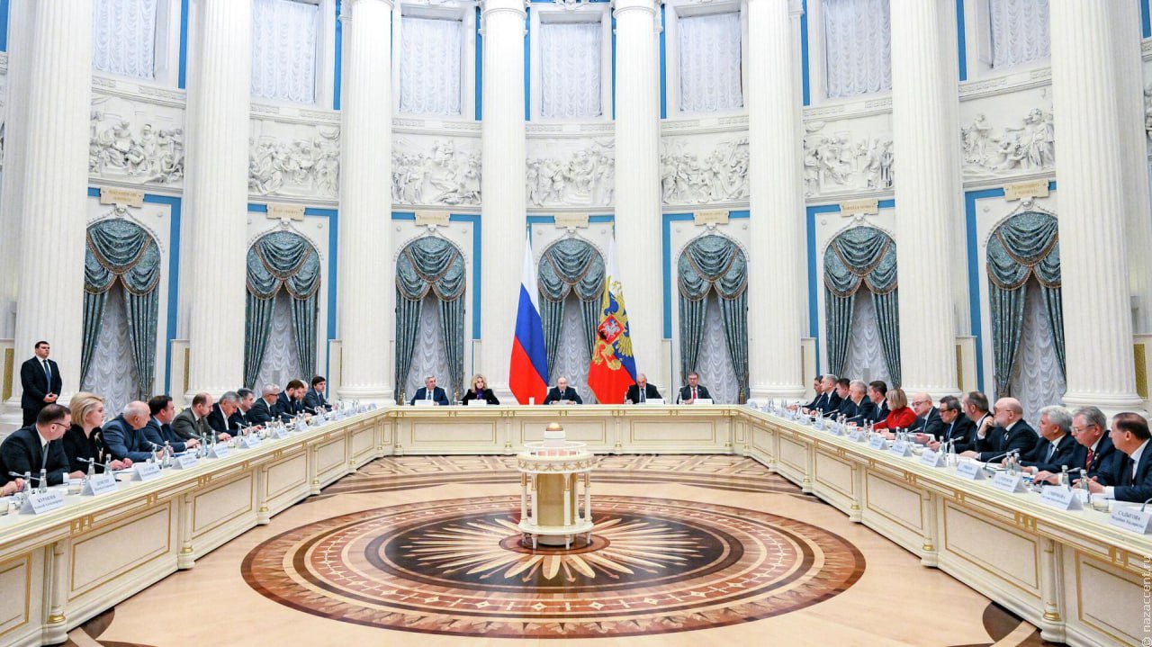 Кто возглавил комиссии Совета по межнациональным отношениям при Президенте РФ