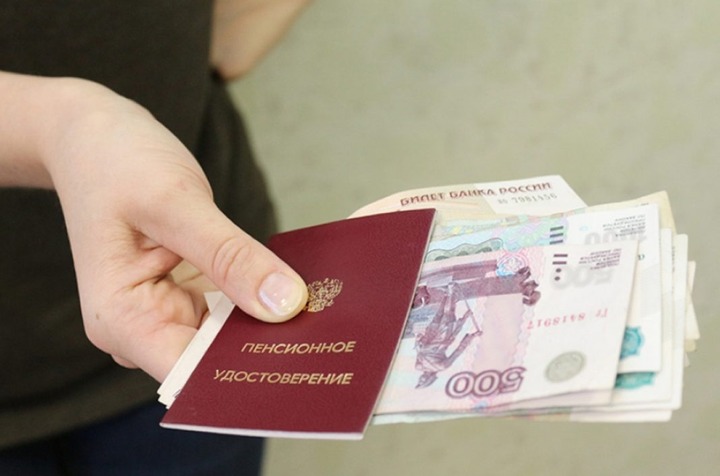 Россия будет выплачивать пенсии трудовым мигрантам