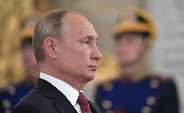 Путин подписал закон о свободном выборе родного языка