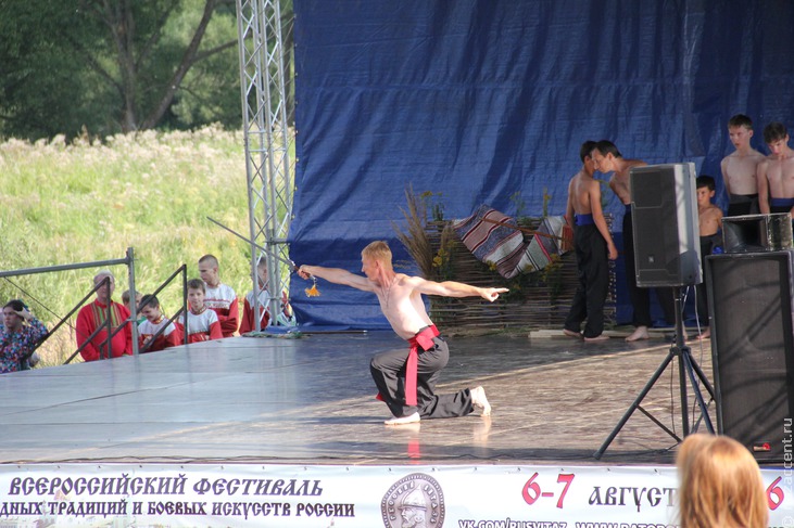 Фестиваль народных традиций и боевых искусств России "Русский витязь" - Национальный акцент
