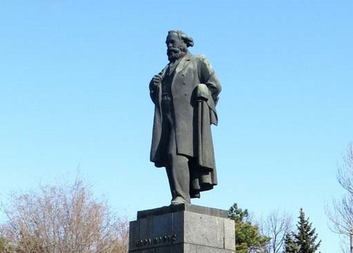 Представителям армянской общины в Ростове отказали в переносе памятника Карлу-Марксу