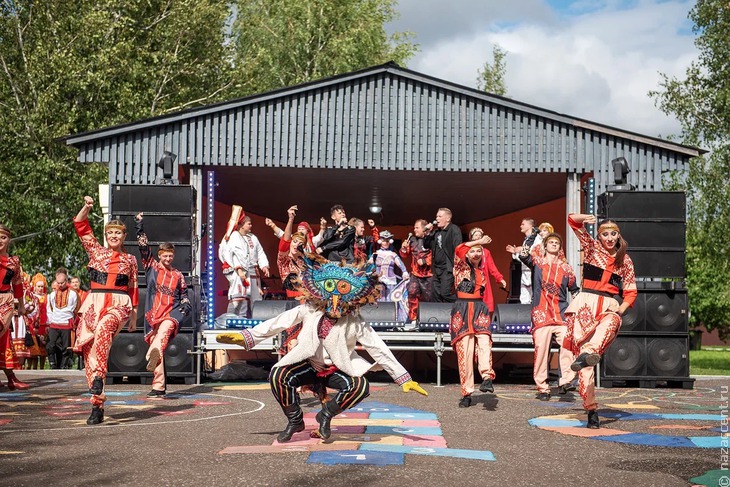 VIII Межрегиональный фольклорный праздник "Шумбрат!" в Мордовии - Национальный акцент