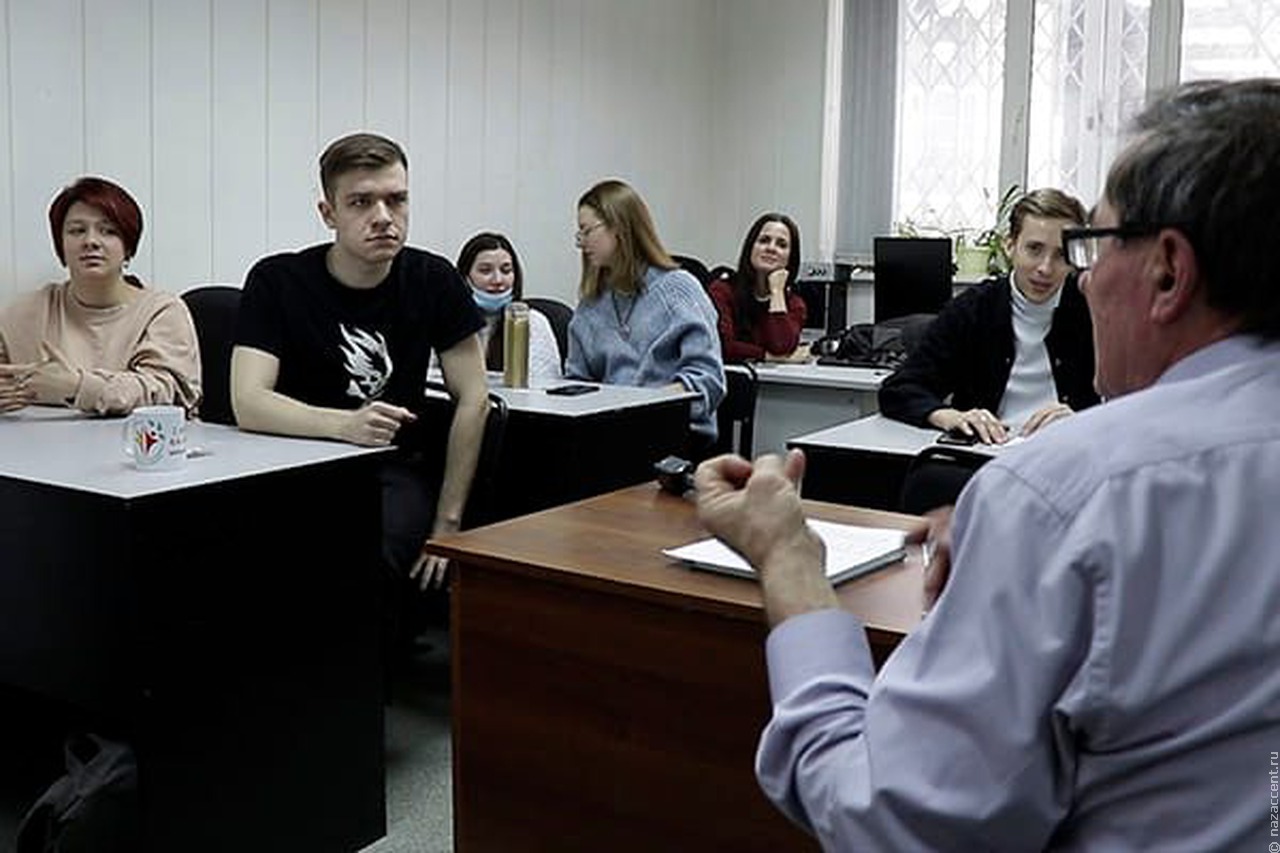Студенты курса межэтнической журналистики познакомились с работой национально-культурной автономии украинцев в Новосибирске