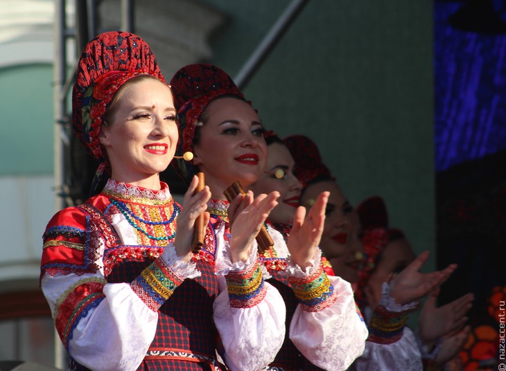 Фестиваль национальных культур "Многоцветие России" в Москве - Национальный акцент