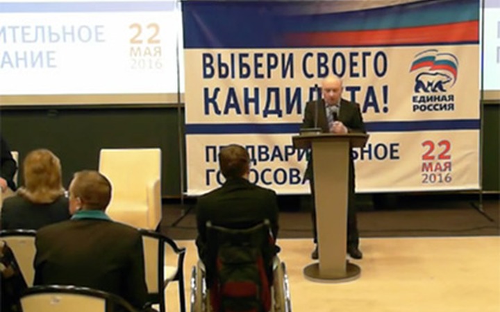 Главный раввин России призвал Медведева очистить ряды политиков от антисемитов