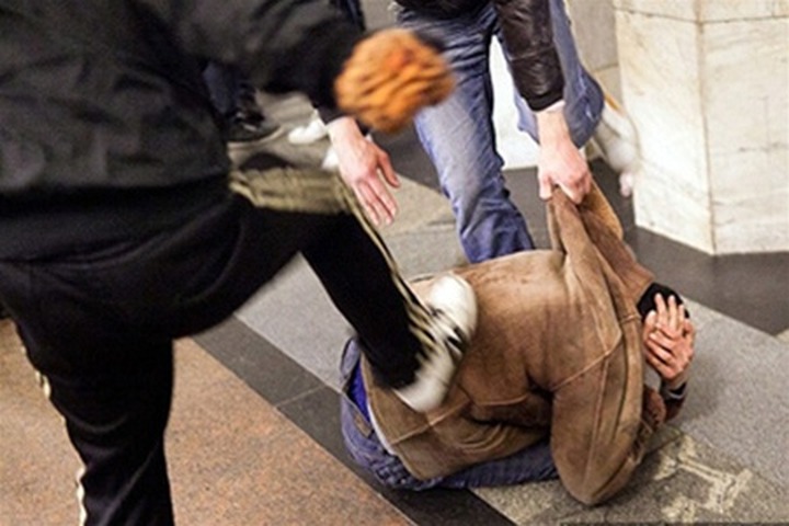 Двоих астраханцев заподозрили в избиении пожилого казаха из-за его национальности