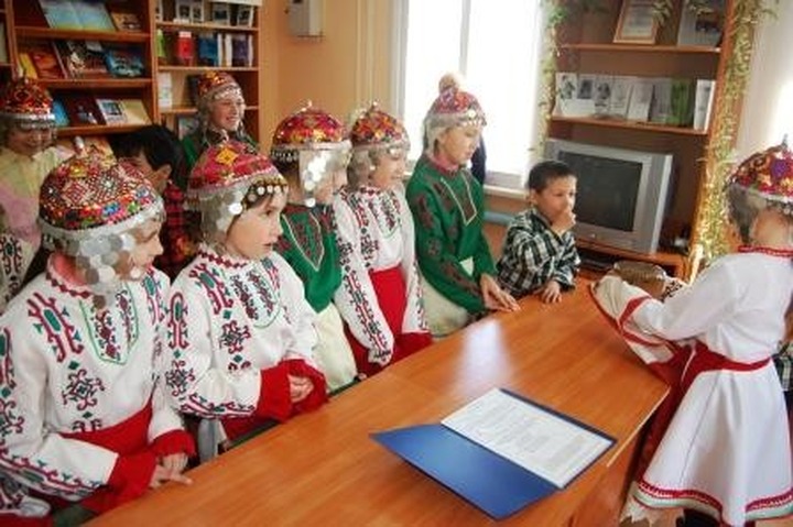 В Чувашии работают над введением ответственности за нарушение местного закона о языках