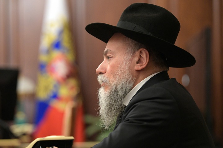 Глава еврейской общины РФ рассказал, отмечают ли российские евреи Новый год